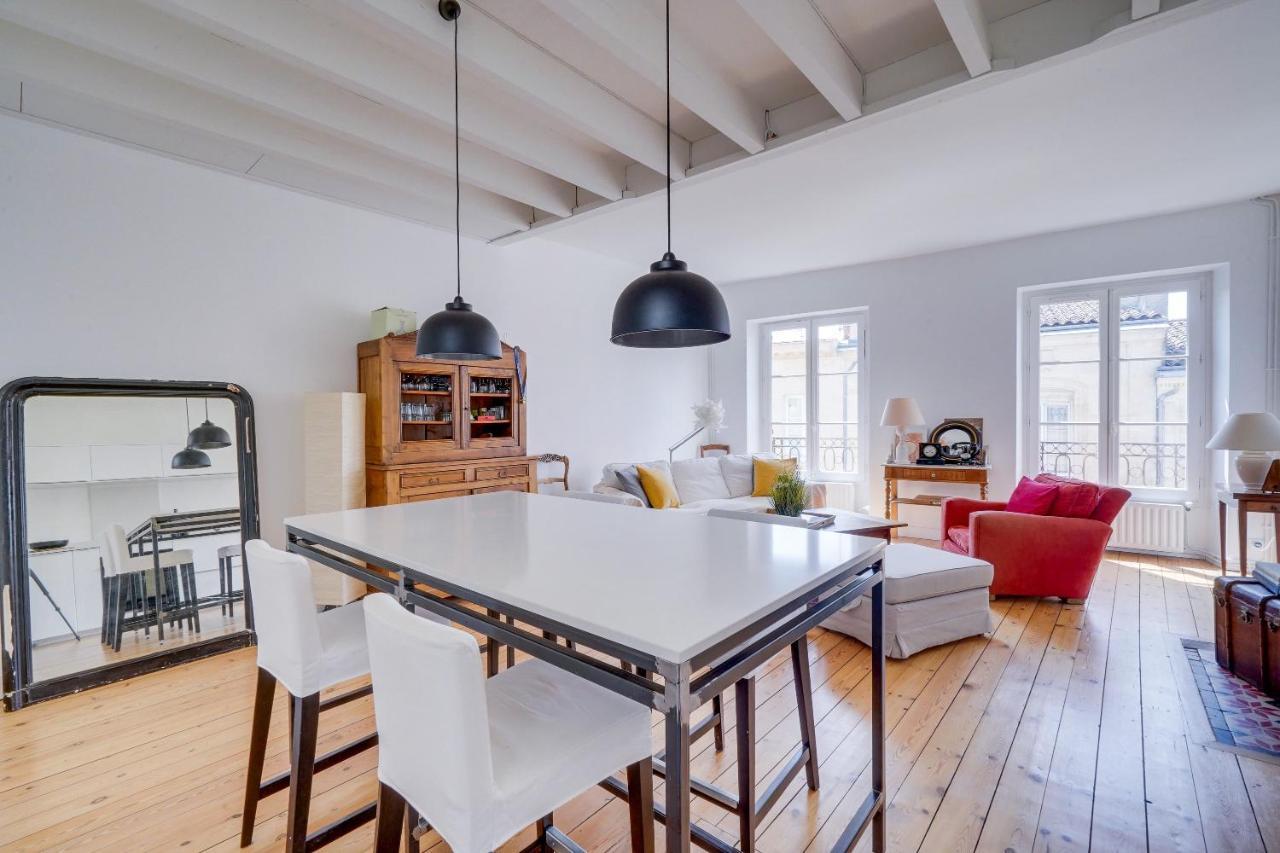 Le Hugue Up - Bel Appartement En Plein Coeur De Bordeaux Esterno foto